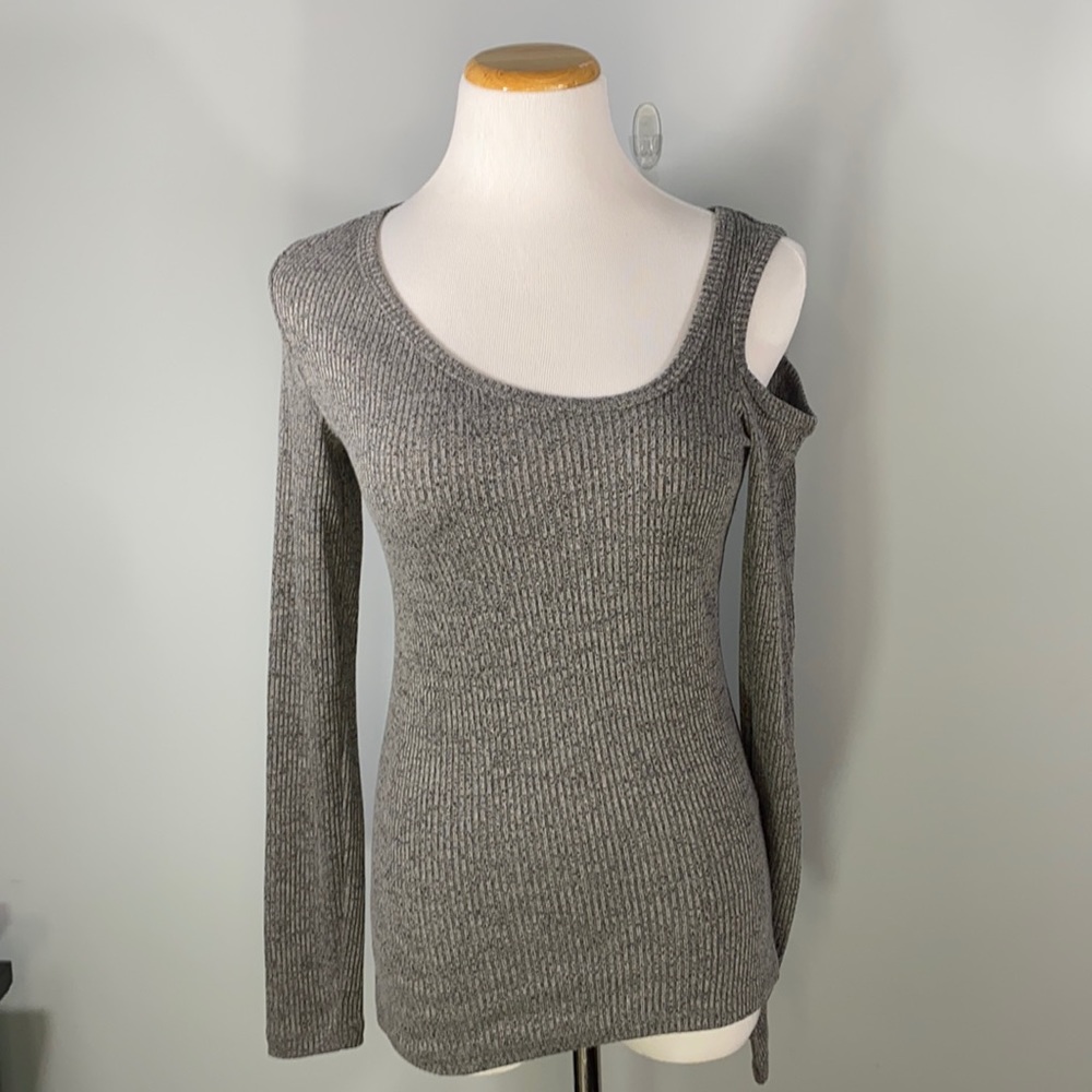Lucky Brand grey knit shirt